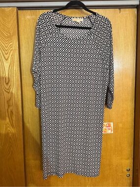 Michael Kors Black & White Geometric Midi Shift Dress